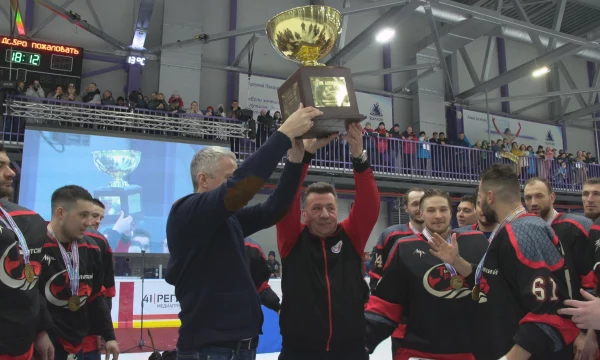 Команда Камчатского края одержала победу в турнире Дальнего Востока по хоккею «Кубок Александра»