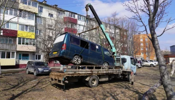 Автохлам вывозят с улиц Петропавловска-Камчатского