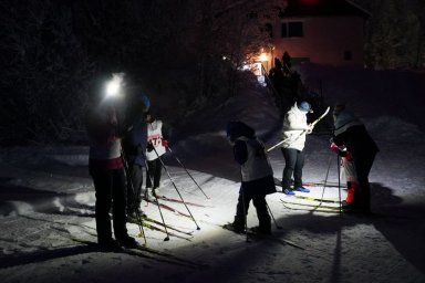 Более 100 участников приняли участие в ночной лыжной гонке «Мильковский экстрим» 0