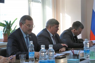 Проблемы и перспективы камчатских НКО обсудили в парламенте Камчатки 8