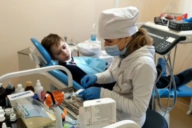 Камчатские предприниматели открыли бесплатную детскую стоматологию на Донбассе 3