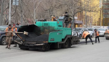 В столице Камчатки дорожные службы приступили к текущему ремонту автомобильных дорог