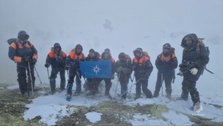 На Камчатке проходят сборы спасателей по горной подготовке 4