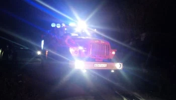 Пенсионерку и двух детей спасли камчатские пожарные из горящей квартиры