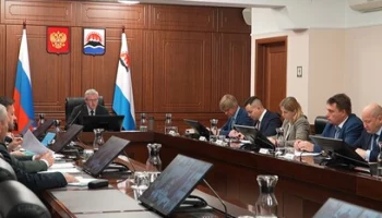 Мэра Петропавловска-Камчатского обязали навести порядок на территориях школ