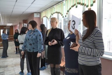 Камчатские родители сдали ЕГЭ по русскому языку 1