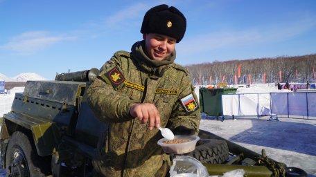 В день защитника Отечества в столице Камчатки прошел фестиваль «Снежный путь – 2024» 44