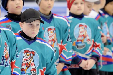 Краевой турнир по хоккею с шайбой «Кубок Вулканов» прошел на Камчатке 12