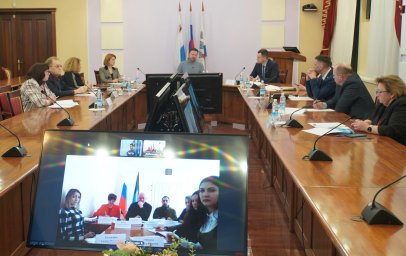 Первый телемост состоялся между Петропавловском-Камчатским и городом Светлодарск в ДНР 3