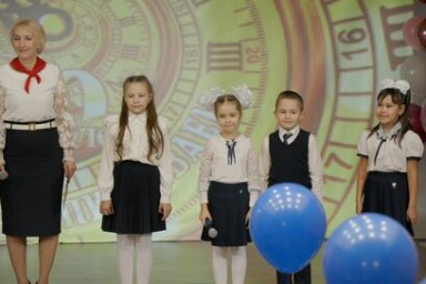 100-летний юбилей отметила Николаевская средняя школа 0