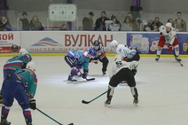 Турнир по хоккею среди любительских команд «Кубок Александра» завершился на Камчатке 8
