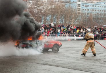 Камчатские пожарные приглашают жителей полуострова вместе отметить День пожарной охраны России 0
