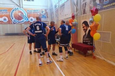 На Камчатке прошел XXIX Краевой волейбольный турнир среди мужских команд, посвященный памяти А.И. Таранца 3
