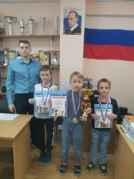 В столице Камчатки подвели итоги первенства города по быстрым шахматам и блиц-турниру среди школьников 4