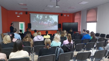 Глава Петропавловск-Камчатского провел открытую лекцию для студентов и преподавателей вузов. 1