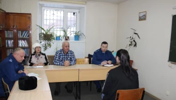 На Камчатке общественные наблюдатели вместе с прокурором проверили следственный изолятор