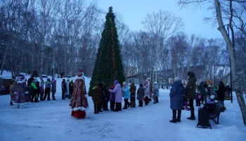 Семейный праздник собрал жителей микрорайона в благоустроенном сквере по ул. Кирдищева