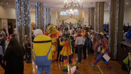Почти 500 школьников со всех районов Камчатки посетили «Губернаторскую ёлку» 4