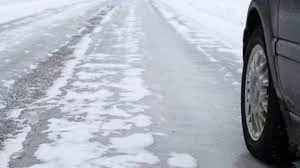 Из-за сильного снегопада закрыли дорогу на участке автозимника Анавгай — Палана