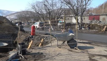 Перенос инженерных сетей начался на дороге по улице Дальняя в столице Камчатки