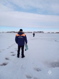 На камчатских водоемах тает лед: сотрудники МЧС России напоминают о весенних опасностях на реках и озерах 7