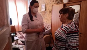 В посёлке Ключи на Камчатке медики проводят подомовой обход жителей