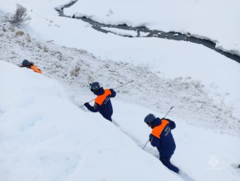 В поиске пропавшего на Камчатке сотрудника горно-добывающего предприятия задействованы 55 человек и 14 единиц техники 2