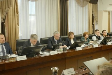 Глава Камчатки встретился с членами Президиума Федерации профсоюзов полуострова 6