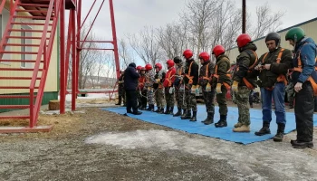 Камчатские пожарные десантники готовятся к сезону