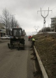 Подрядные организации очищают улицы Петропавловска-Камчатского 4