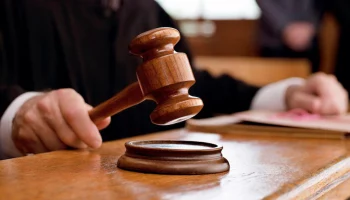 За растрату денег жильцов сотрудников управляющей компании приговорили к условному сроку на Камчатке