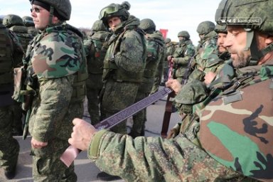 На Камчатке мобилизованных для участия в СВО торжественно проводили к месту службу 12