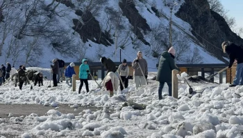 К весенней уборке городов и посёлков приступили муниципалитеты Камчатки