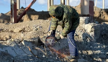 Фундамент здания автостанции укрепляют в Петропавловске-Камчатском