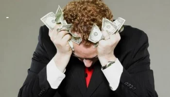 Пять миллионов рублей задолжал то тут, то там предприниматель на Камчатке