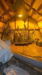 Крупная партия наркотиков изъята в дачном доме при обыске на Камчатке 1