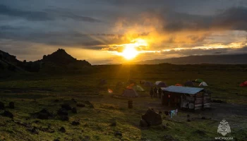 В летний сезон 2025 года было спасено более 20 туристов на Камчатке В летний сезон 2025 года было спасено более 20 туристов на Камчатке