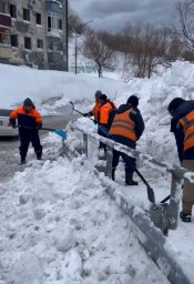 Круглосуточно идут работы по ликвидации последствий снегопада в Петропавловске-Камчатском 3
