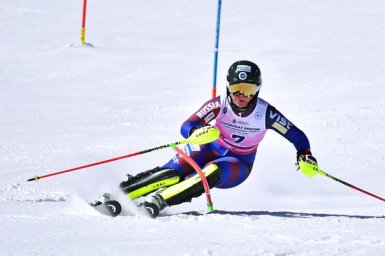 Юлия Плешкова подумывает сбросить 2 кг, а Никита Сафонов не ожидал, что станет победителем Первенства России по горнолыжному спорту 3