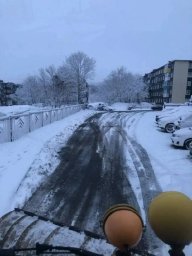 Дорожные службы продолжают работать без остановки в столице Камчатки 1