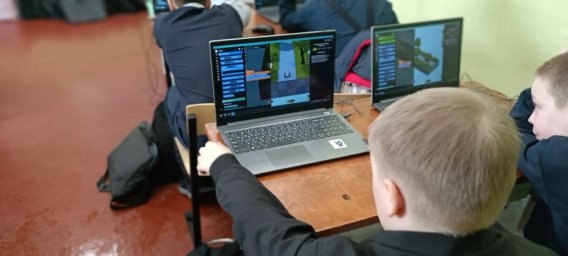 Мастер-классы для школьников проводит мобильный технопарк &laquo;Кванториум&raquo; на Камчатке 1