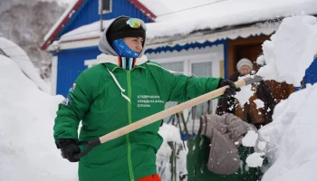 Бойцы кололи дрова, расчищали снег, помогали по хозяйству: не оскудела героями земля Камчатская