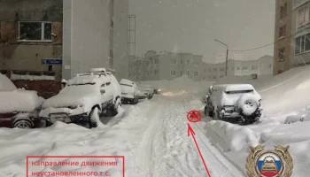 Мужчину, находившегося у края проезжей части, сбил и скрылся водитель в Петропавловске-Камчатском