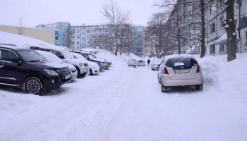 Безвозмездно расчищает снег у социальных объектов компания &laquo;Устой-М&raquo; на Камчатке