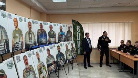 Мобильная выставка «Зал ВОИНской славы» начала работу в Петропавловске-Камчатском 6 Мобильная выставка «Зал ВОИНской славы» начала работу в Петропавловске-Камчатском 6