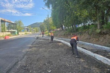 В столице Камчатки ремонт дороги на Солнечной отстает от графика. Подрядчик уверяет, что сдаст объект в срок 1