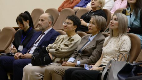 Конференция «Бережливое материнство: как Камчатка меняет подход к родам» прошла в Петропавловске-Камчатском 2