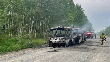 Пассажирский автобус сгорел на трассе Мильково – Усть-Камчатск
