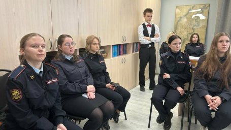 С уникальными архивными документами познакомились студенты Камчатки 0