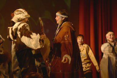 Большим концертным фестивалем отметили 95-летие Корякского округа на Камчатке 1